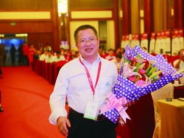 英科環?！蝾I先的可再生PS塑料解決方案提供商