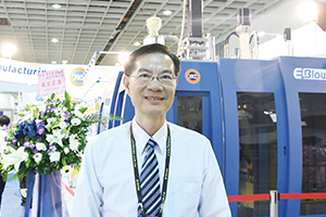 鳳記國際機械行銷部區域經理李冠達