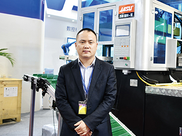 佳速注拉吹一體吹瓶機：立足廣州  定位全球