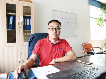 伯朗特：做一條平穩工業自動化湖中跳躍的鰱魚