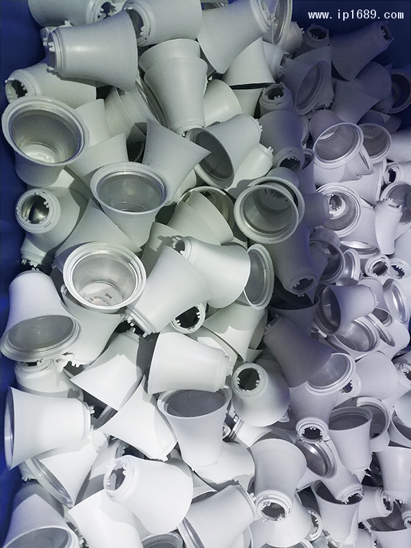 昊嵐塑料電器廠產品