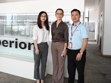 立足行業，扎根行業，服務行業