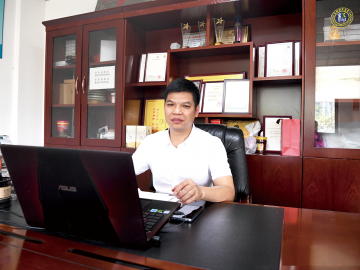 雄球： 緊跟行業趨勢  堅持走創新道路