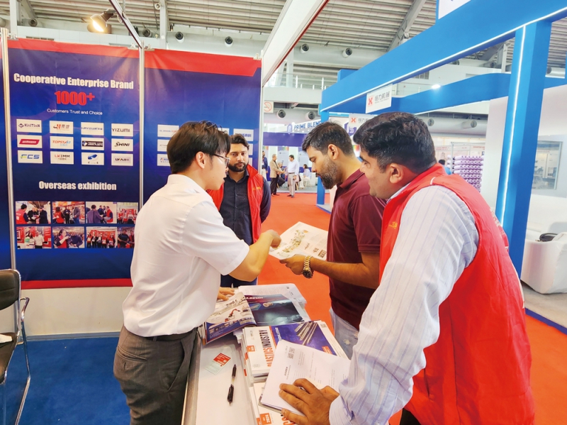 《塑膠工業》亮相于C2-34展位，旨在給展商和現場觀眾提供專業、全面的服務與支持-拷貝