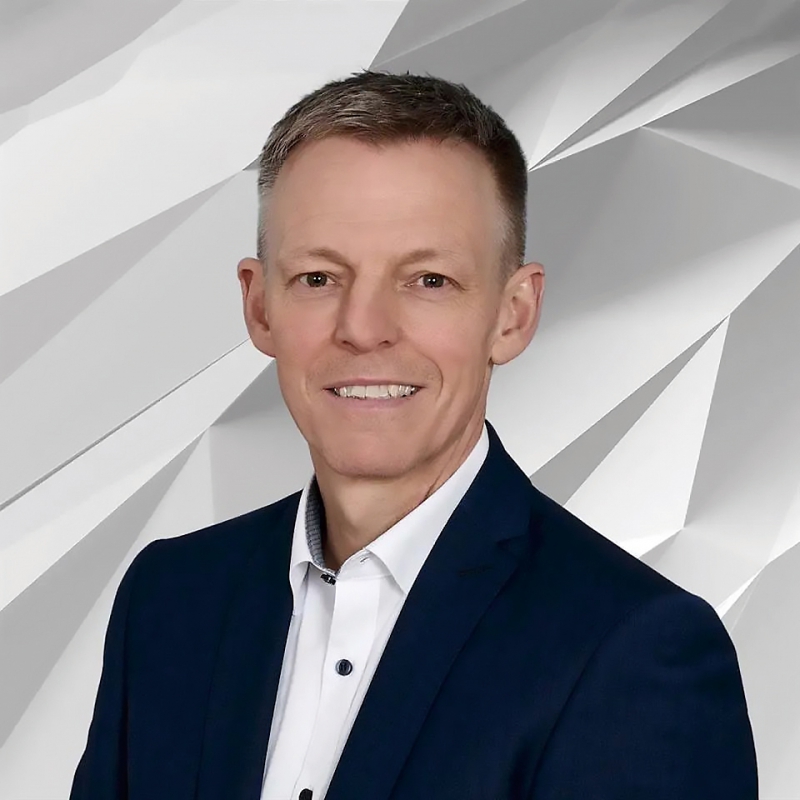 ABB機器人汽車業務單元負責人Joerg-Reger-拷貝