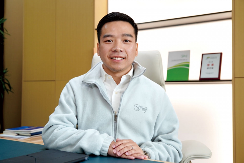 傅藝璇--總經理